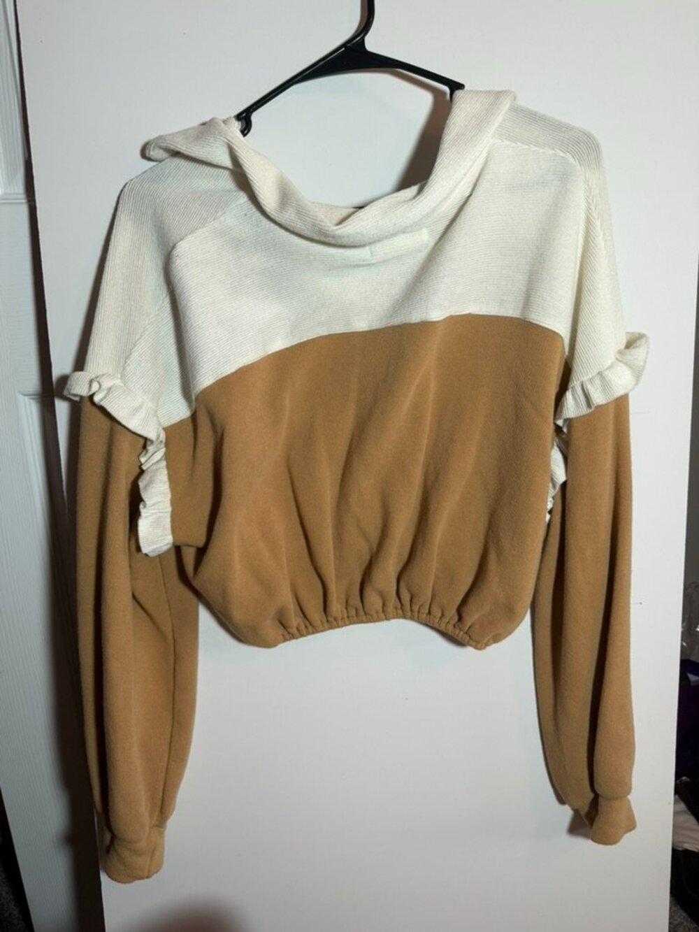 Women's sweater - Picture 2 of 4